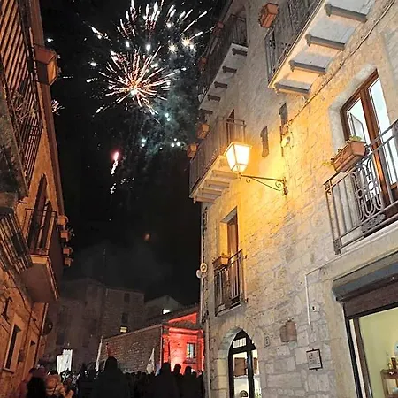 Del Corso Ганджи