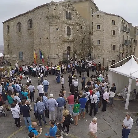 Del Corso לינה וארוחת בוקר גנג'י